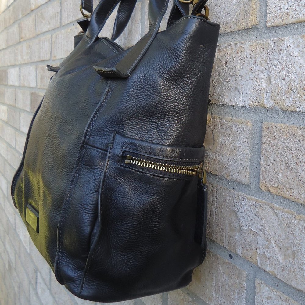 Fossil Issue No 1954 Full Grain Leather Purse. - image 6